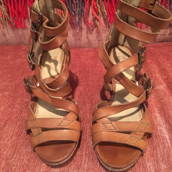 Frye “Rain” Strappy Brown Leather Sandal Sz 6.5 - Picture 3 of 8